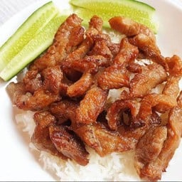 ชานมและข้าวไข่เจียว By บ้านสีชมพู