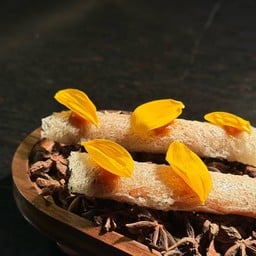 Sakkwa สัก-กะ-วา ตลาดน้อย