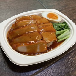 ข้าวหน้าหมูแดง