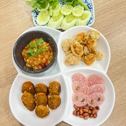 ออเดิร์ฟเมือง 1 (น้ำพริกหนุ่ม)