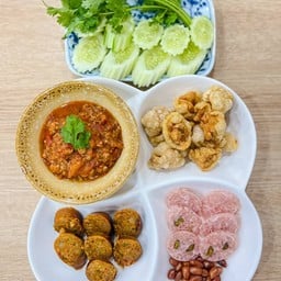 ออเดิร์ฟเมือง 2 (น้ำพริกอ่อง)