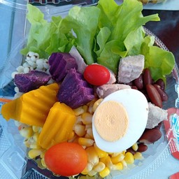 สลัดผักธัญพืช