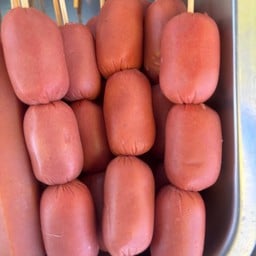 ไส้กรอกแดงในตำนาน