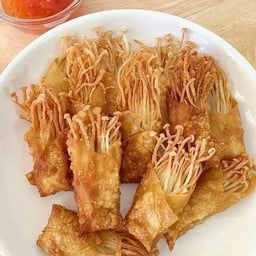 เกี๊ยวพันเห็ดเข็มทองหนึ่งชุด 15 ชิ้น