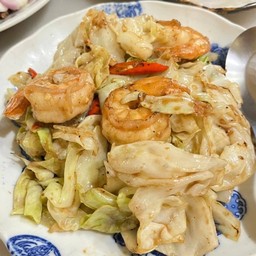 กะหล่ำปลีผัดกะปิกุ้งสด