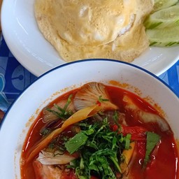 เซ็ตไข่เจียวต้มยำกุ้ง