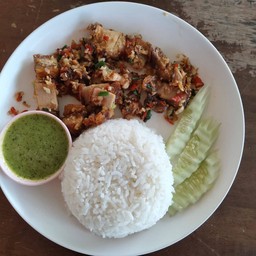 หมูกรอบคั่วพริกเกลือ