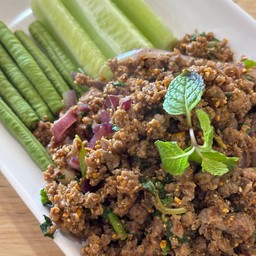 ก้อยเนื้อคั่ว