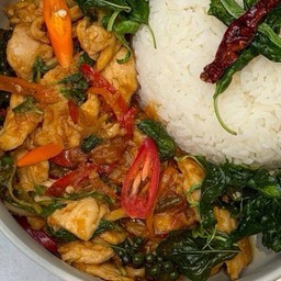 ผัดกะเพราไก่นุ่ม