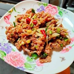 ก้อยหมูดิบ