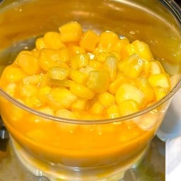 ข้าวโพดคลุกเนยหอม