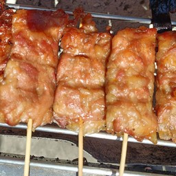 หมูปิ้งนมสด