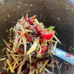 ส้มตำเมืองลาวแช่บๆ