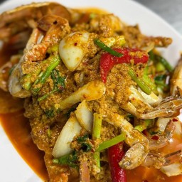 ปูม้าผัดผงกะหรี่