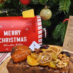 Premium Fruitcake (โลฟใหญ่)