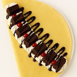 เครปเย็นบราวนี่+เยลลี่แดง