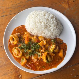 ผัดไข่เค็มราดข้าว