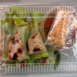 สลัดโรลแหนมเนือง