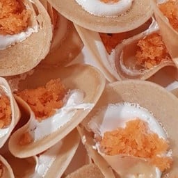 นาเดียร์ ขนมเบื้องไทย