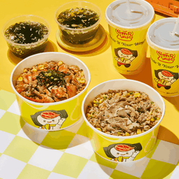 Kimchi DIY + Signature Menu Set(เมนูกิมจิกระทะร้อน+เมนูสุดคลาสสิก+ซุปวากาเมะ 2 ถ้วย+ชาเขียวเย็น 2 แก้ว)