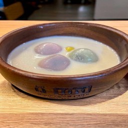 บัวลอย น้ำเต้าหู้