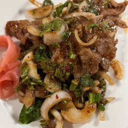 ข้าวยำน้ำตก สันคอหมูสไลด์ย่าง