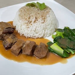 นุณน ก๋วยเตี๋ยวหมูตุ๋น ข้าวหมูตุ๋น