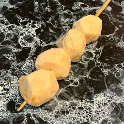 C13.ลูกชิ้นไก่