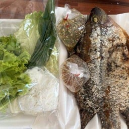 ปลาเผา byเต็งหนึ่ง รุ่งกิจ 9 ลาดกระบัง