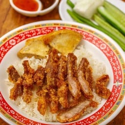 ร้านข้าวหมูทอด