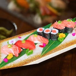 507.maguro sushi 6 pcs.