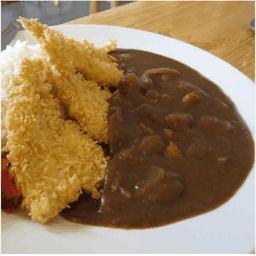 ข้าวแกงกะหรี่ปลาทอด