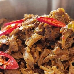 คั่วกลิ้งขาเห็ดเจ (กับข้าว)