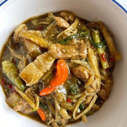 หมกหน่อไม้หมูสามชั้น