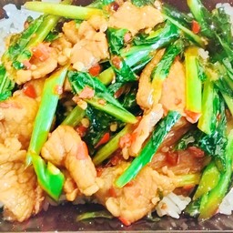 คะน้า หมูชิ้น