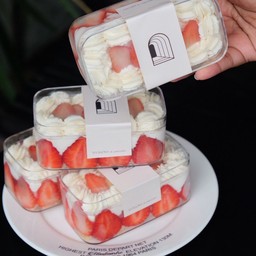 เค้กสตอเบอรี่ครีมสด ( Strawberry shortcake)