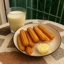 Churros ปาท่องโก๋สเปน & น้ำเต้าหู้นมสดเย็น Churros 01