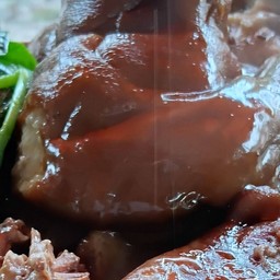 ขาหมู มิสเตอร์เจี๊ยบ สาขา 2 ถ.เฉลิมพระเกียรติ ร. 9 ซ.89 ขาหมู มิสเตอร์เจี๊ยบ