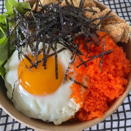 มาม่าเกาหลีไก่กรอบไข่ดาว/ไข่กุ้ง