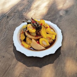 ส้มตำผลไม้ดองปูเค็ม