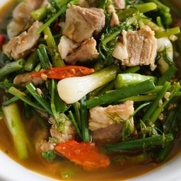 แกงอ่อมหมู