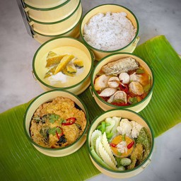 T2 ชุดบานบุรี