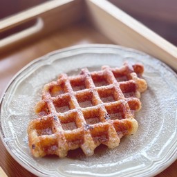 ครอฟเฟิลดนยฝรั่งเศษ วานิลลาไอซิ่ง