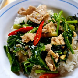 คะน้าหมูชิ้น