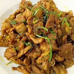 ข้าวหน้าคั่วกลิ้งเนื้อ