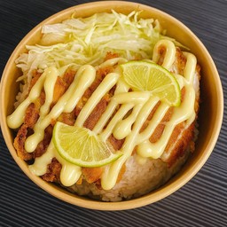 ข้าวไก่ทอดซอสครีมมะนาว(lemon mayo)
