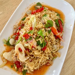 ยำมาม่าทรงเครื่ิอง