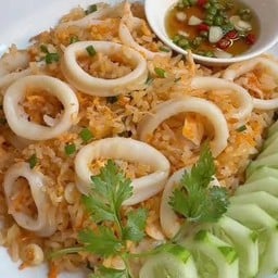 ข้าวผัดปู นิมิตรใหม่