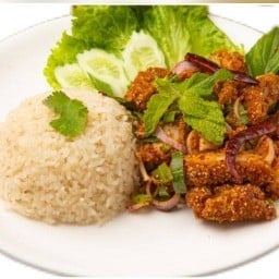 ร้าน ข้าวยำไก่(แอบ)แซ่บ & ไก่กรอบเกาหลีชีส