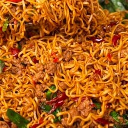 ยายรวยเด็ดกะเพรา